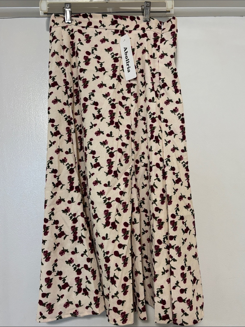 NWT Abollria  Cream Floral Midi Skirt